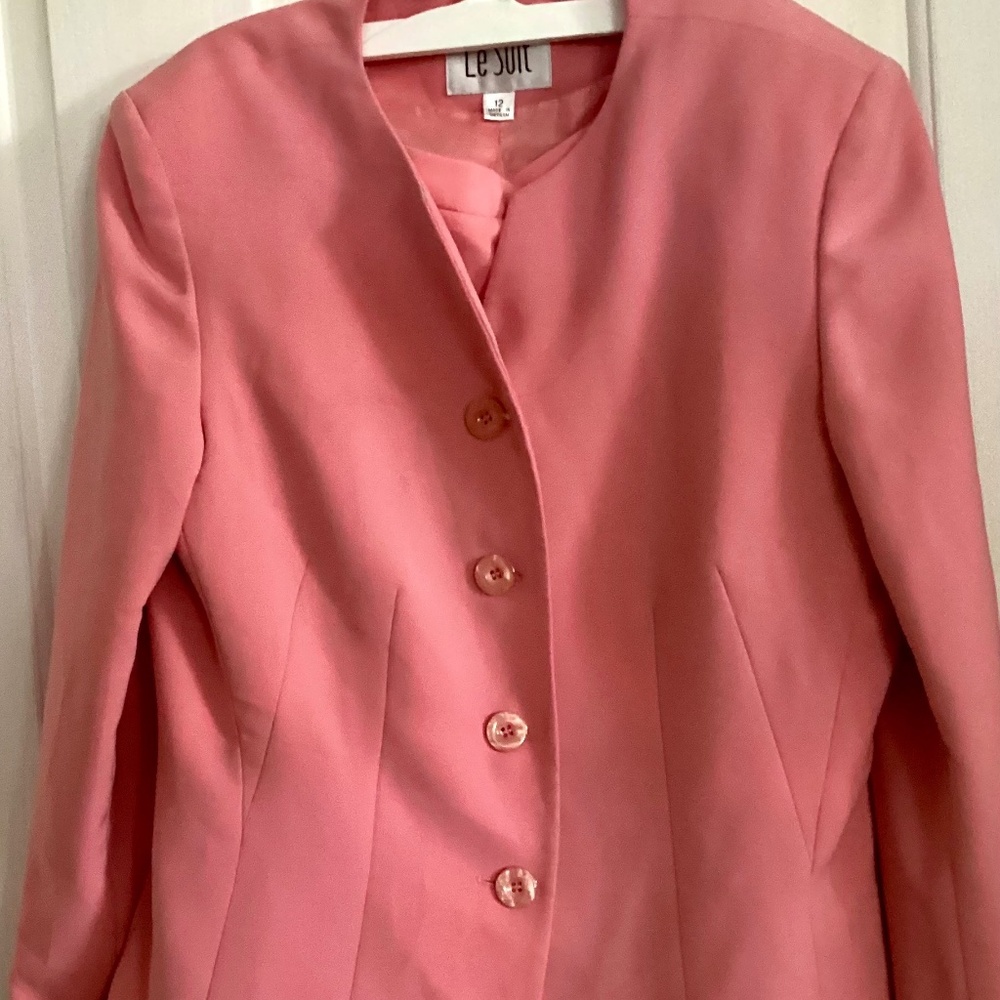 Le Suit peach 2pc suit skirt and blazer peach size 12